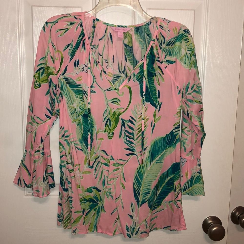 Lilly Pulitzer blouse. Only worn once! ✨